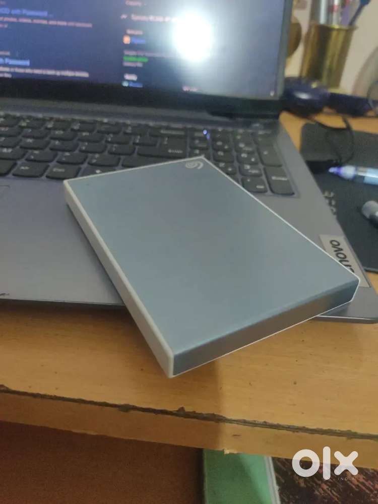 Seagate one touch 2TB hard drive Excellent condition without box