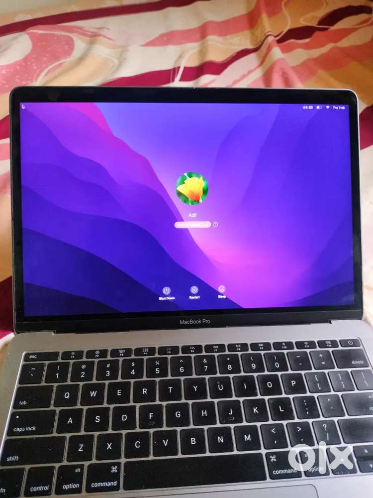 MacBook Pro i5