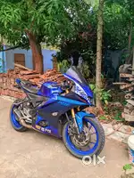 R15 v4 blue