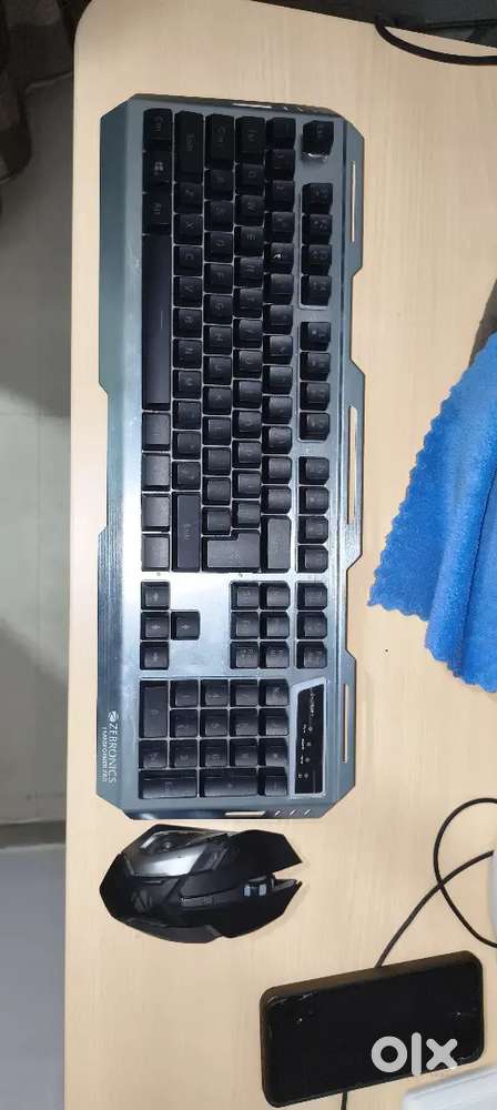 WE ARE SELLING KEYBOARD AND  MOUSE