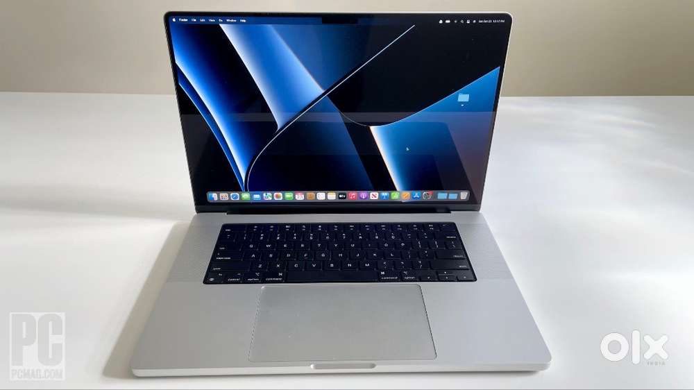 MacBook prom1 , 16 inch silver colour good condition