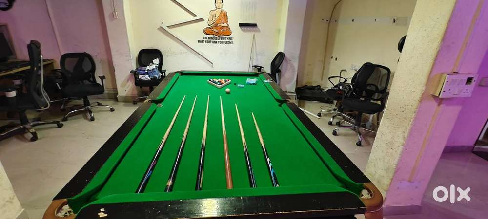 Prime condition pool / snooker table for sale