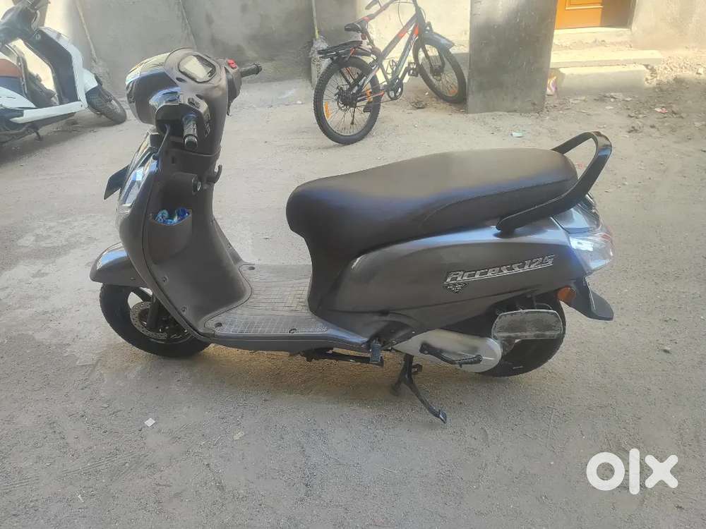 acess125 bs6 modal nice condition levi hoy to 8 contect1 6 0 3 82933