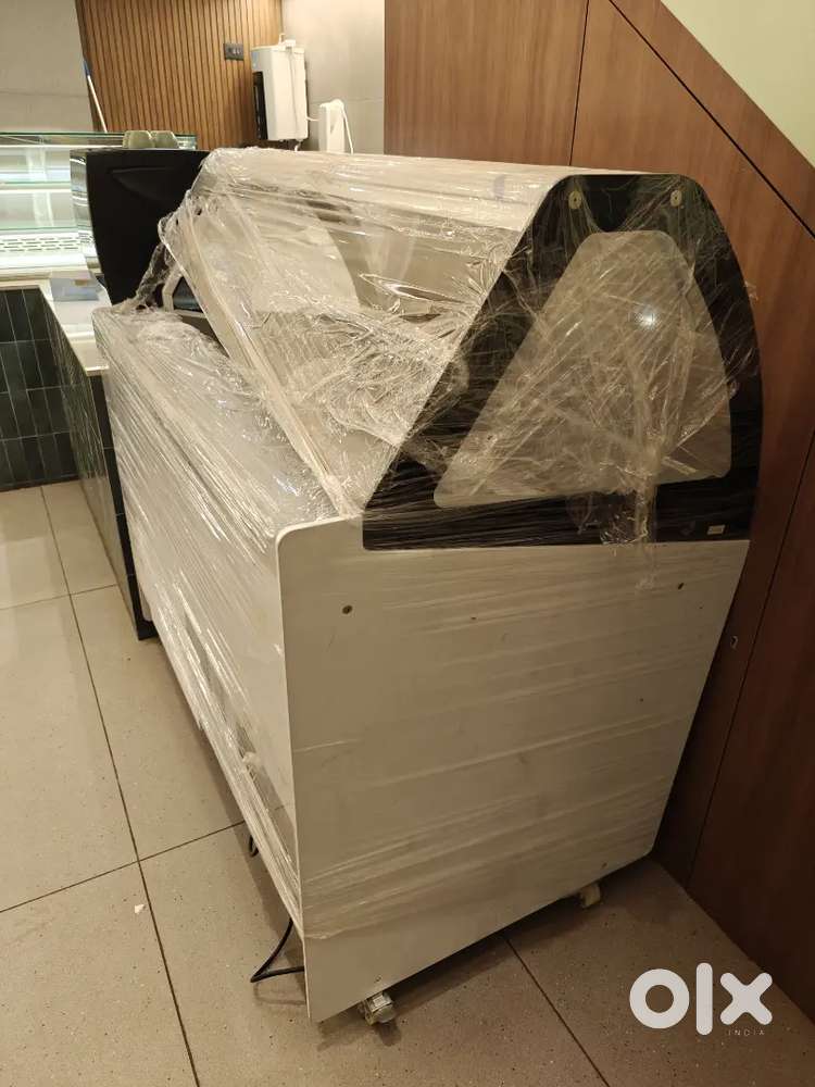 ITALIAN GELATO BRAND NEW DISPLAY UNIT FOR SALE