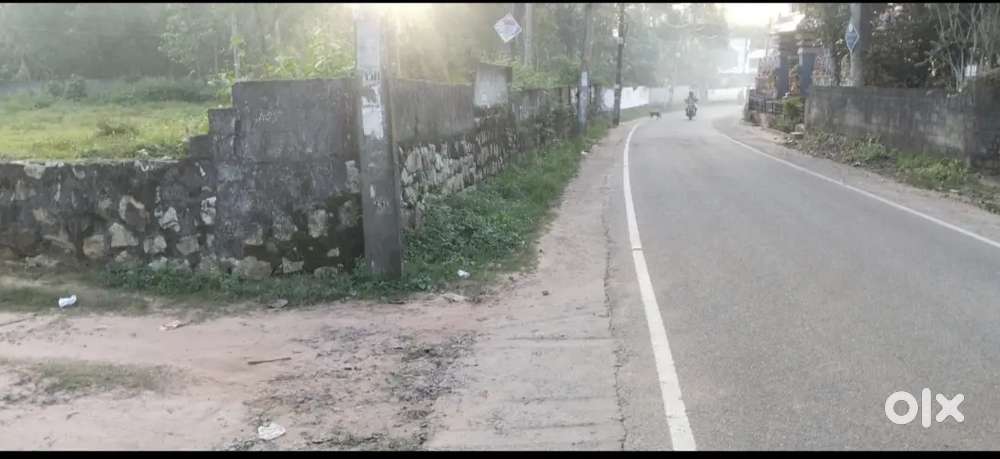 BUS ROUTE FRONTAGE 7.5 CENT