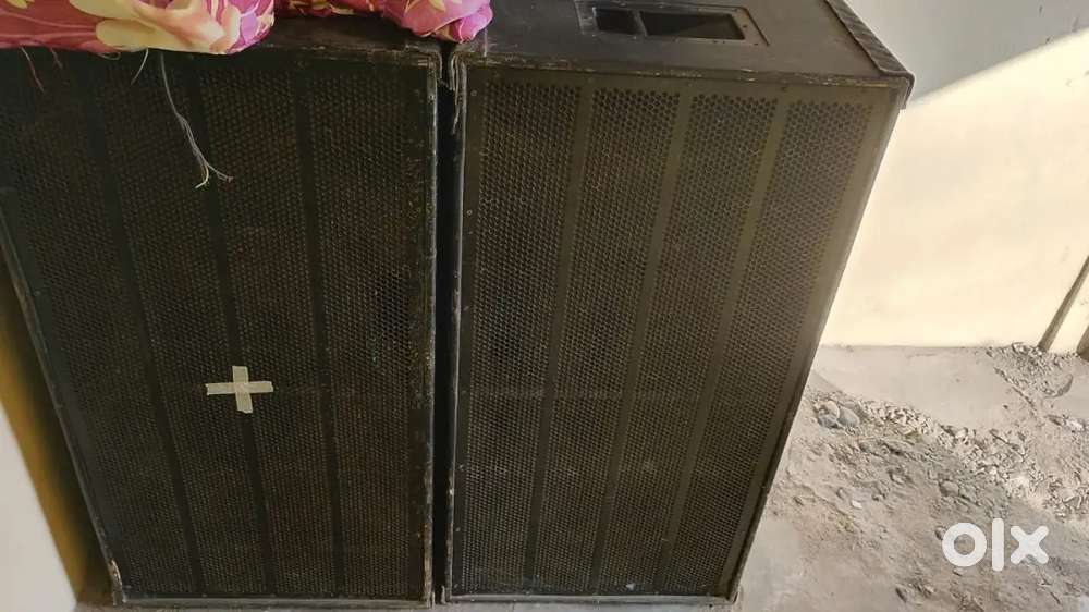 Lf8 complete bass 1600 watt  and 1800 watt speaker original non repair