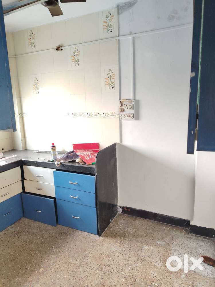 New paint ready to move