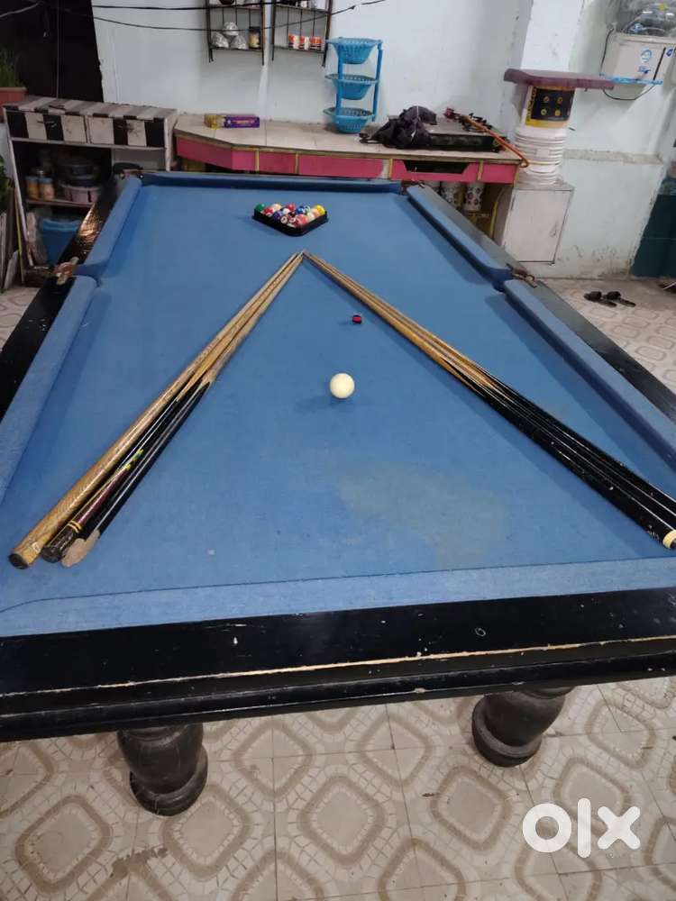 Pool table