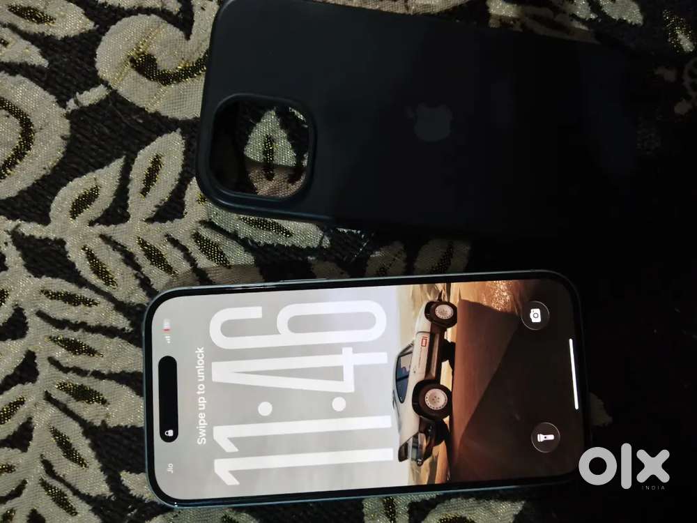 iPhone15 brand new condition only 8 months old under warranty bill box