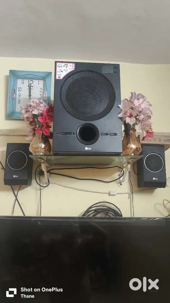 Big speaker and more 2 side speaker very good condition