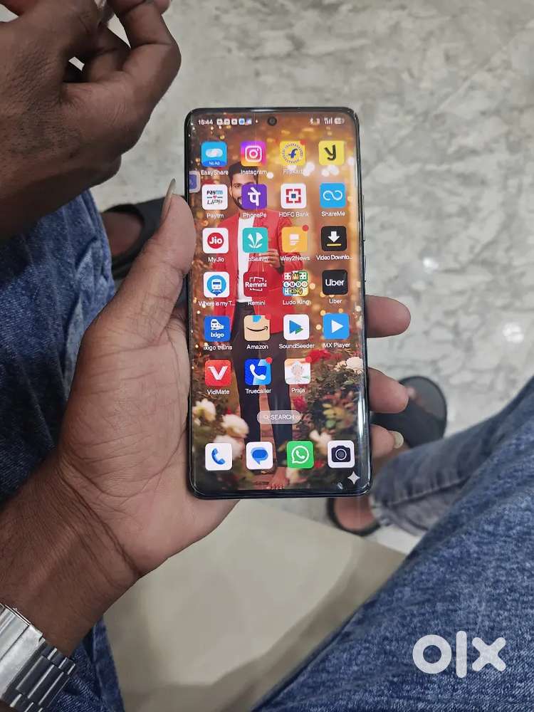 F27pro plus 5G 8/256gb 80w fast charger