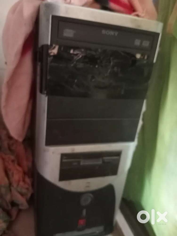 Computer,ups,cpu with table