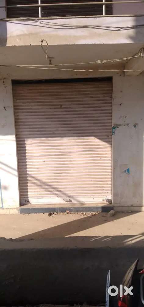 9.5. × 22 Saloni complex avadhpuri police station ke pass