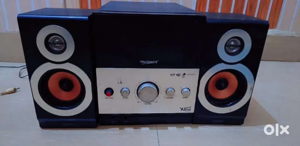 Music system speaker