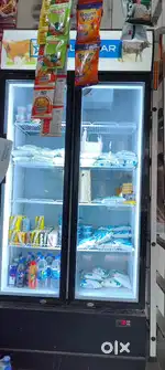 commercial display refrigerator