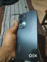 Vivo y29 ram4+4. Rom 128 new 10day old