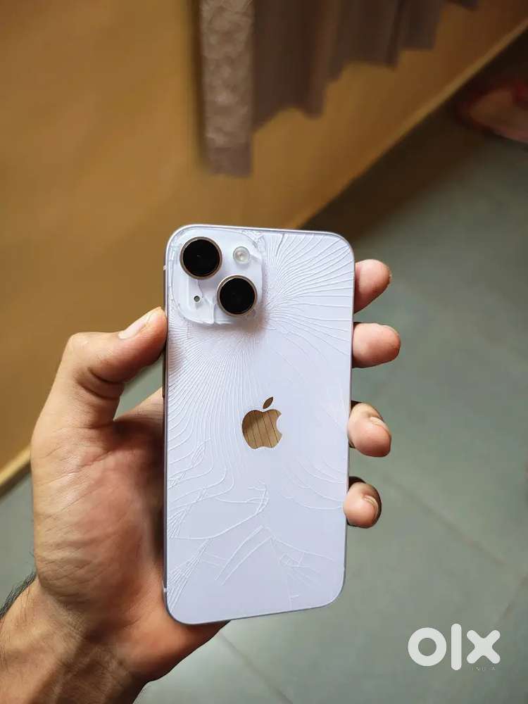 Selling i phone 14 128gb