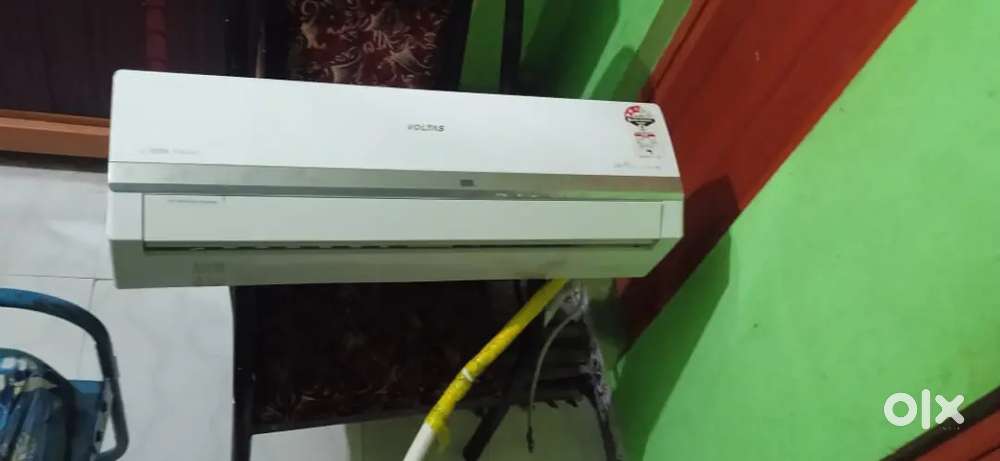 Air Conditioning 1.50 Ton Good Cooling Condition Gas Full