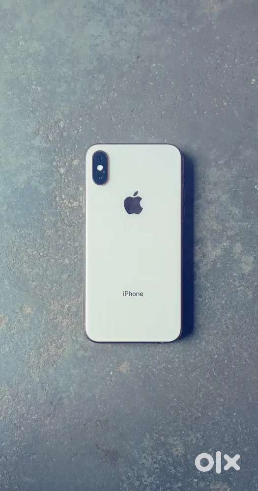 iPhone XS   4/64