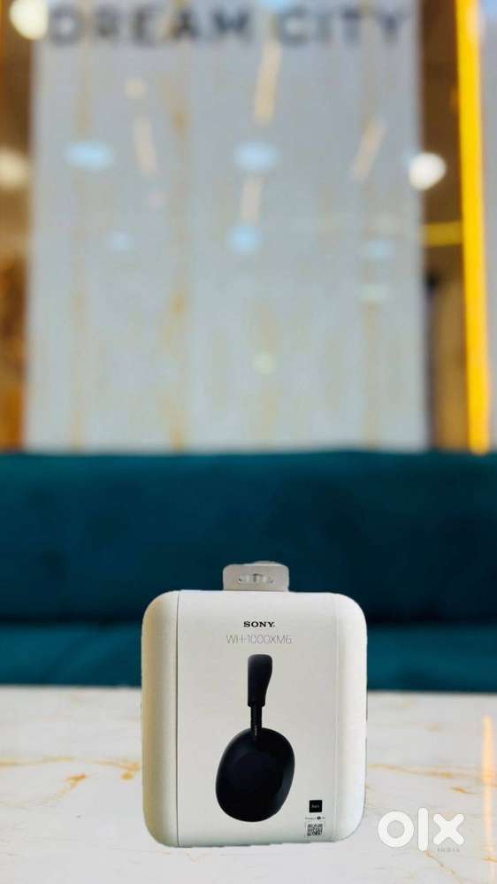 SONY WH-1000XM6 WIRELESS HEADPHONE BRAND NEW WITH WARRANTY