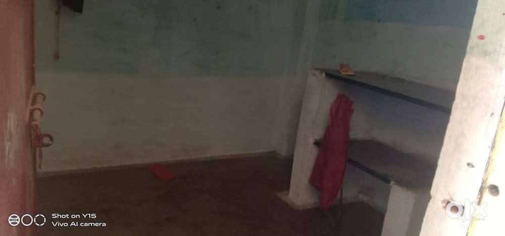 3 Rooms near bazaar Godown/Storage for Rent Dipty Signal Nagpur 440008