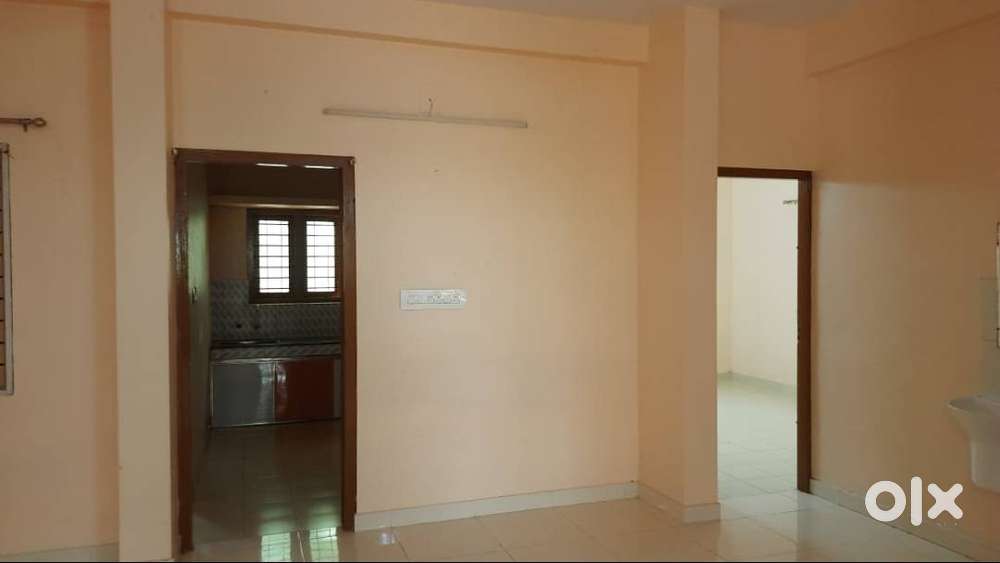 Apartment 2 BHK  Semi Furnished at Kaloor