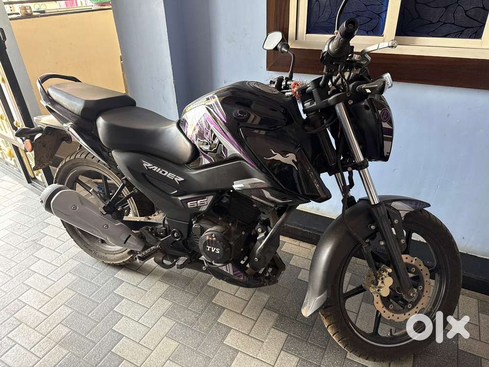 Tvs raider 125 black panther edition