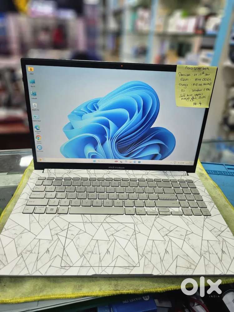 ASUS VIVOBOOK X1504VA