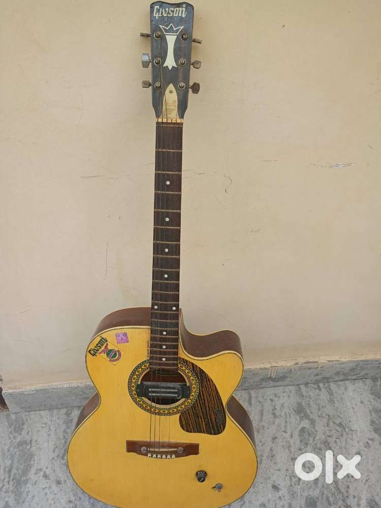 New Gibson Guitar Unused