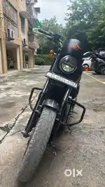 Yezdi Roadster