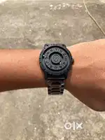 MAGNETIC WATCH