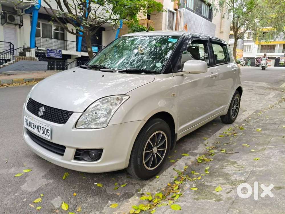 Maruti Suzuki Swift VXi + Manual, 2011, Petrol