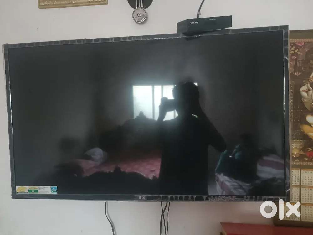 LG TV 50cm