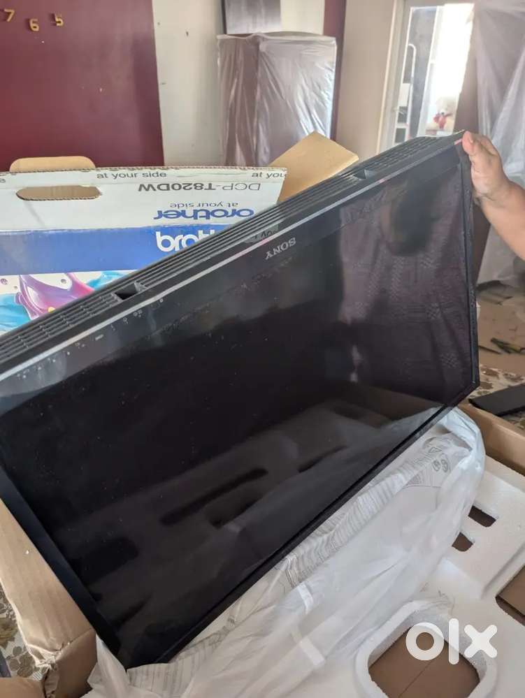 Sony TV 32inc plus speaker with sub woofer and amazon firestick