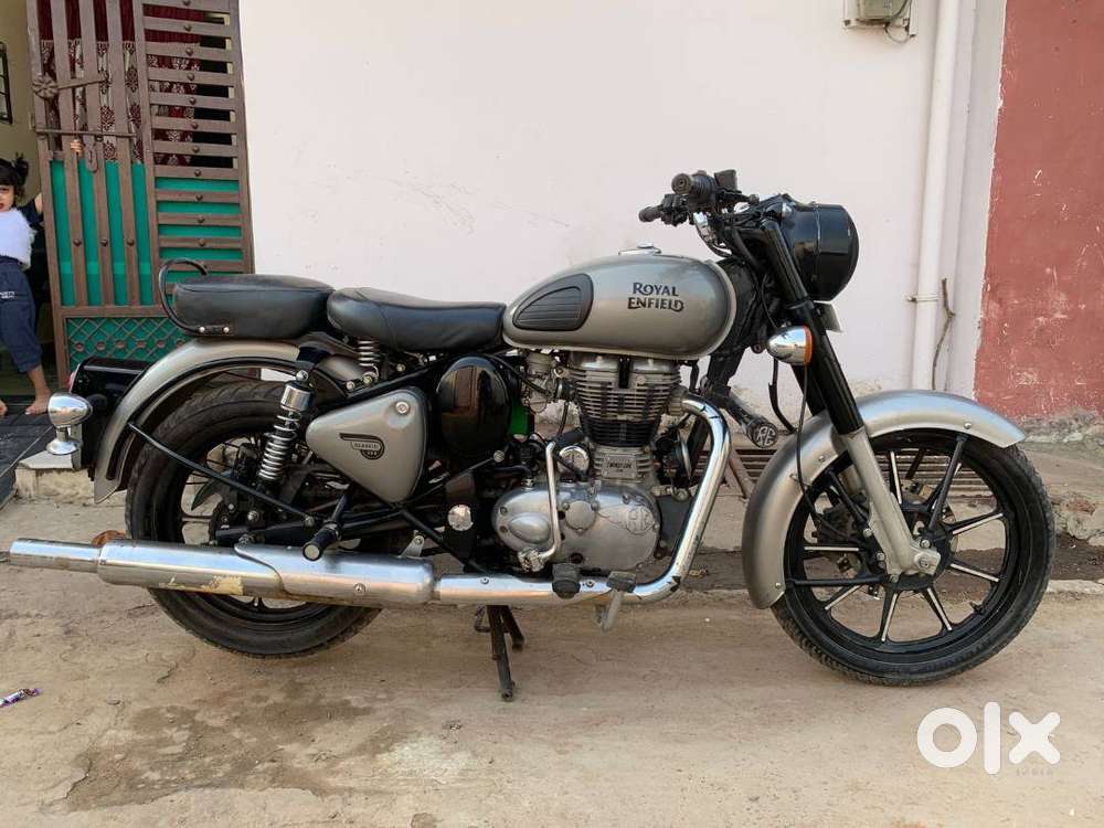 Royal Enfield Classic 350 – Well Maintained, Black Alloys, Urgent Sale