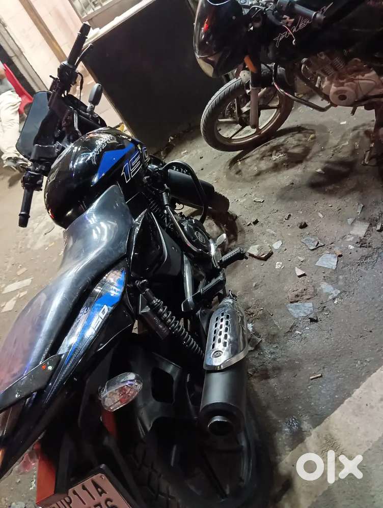 Pulsar 150