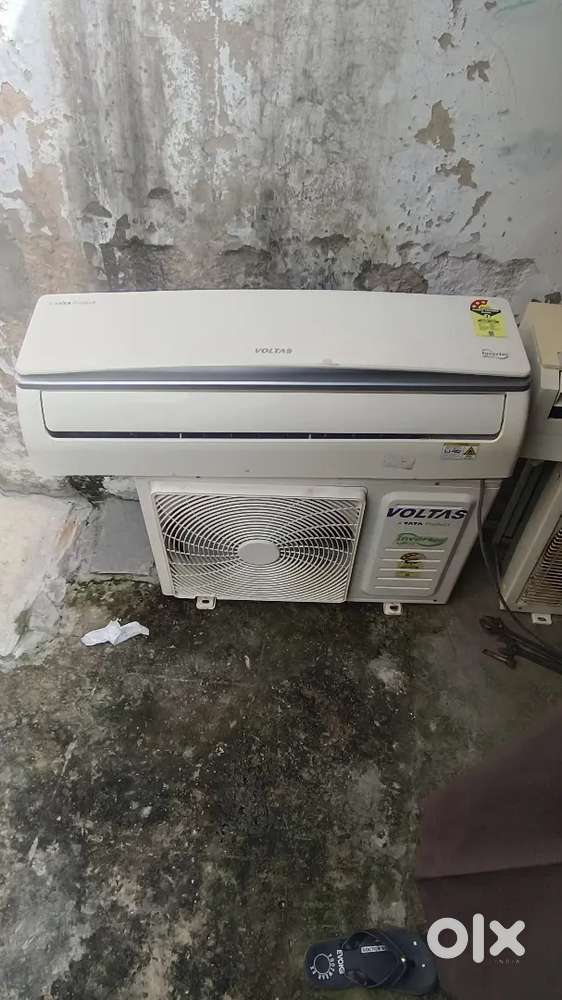 1.5 ton Voltas inverter AC
