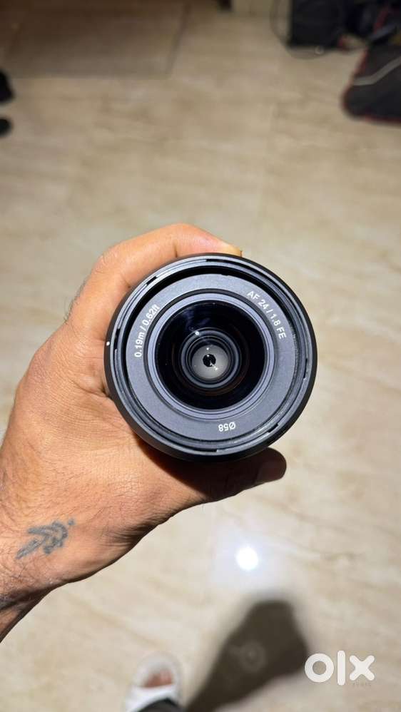 Samyang 24mm 1.8 lens