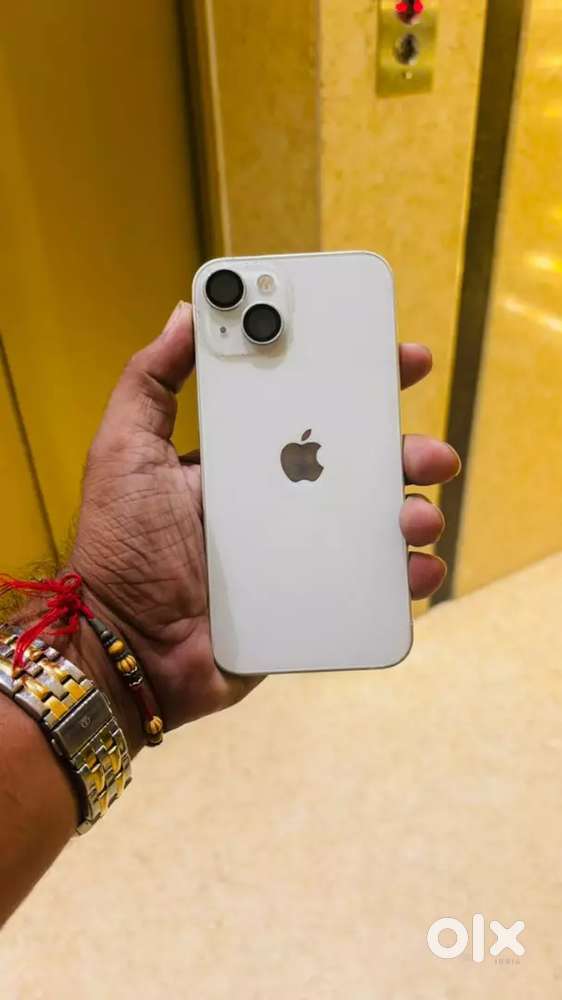 I sell my iphone 13 with warrenty