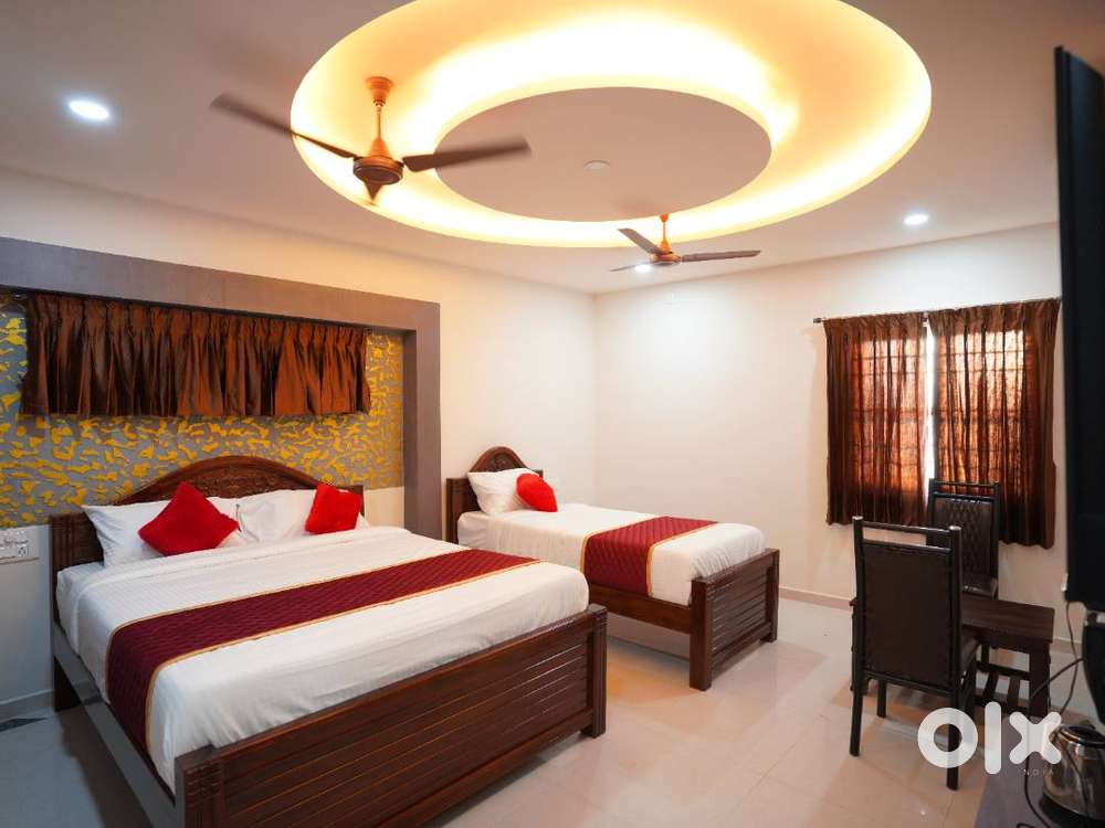 Front Desk Receptionist - Night Shift