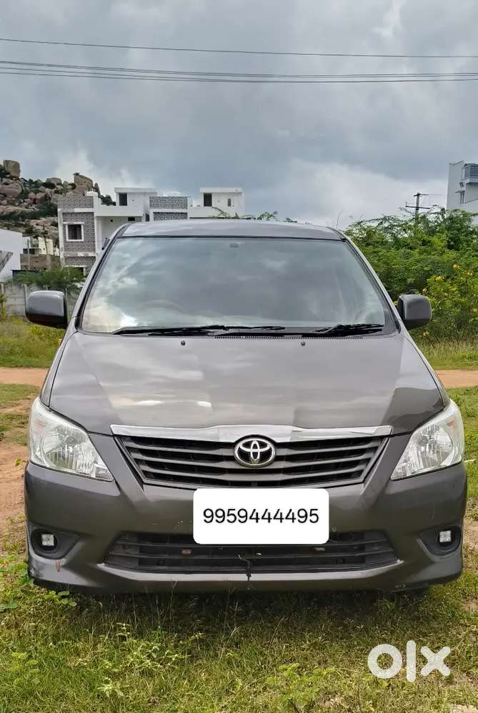 Toyota Innova 2013 Diesel Well Maintained