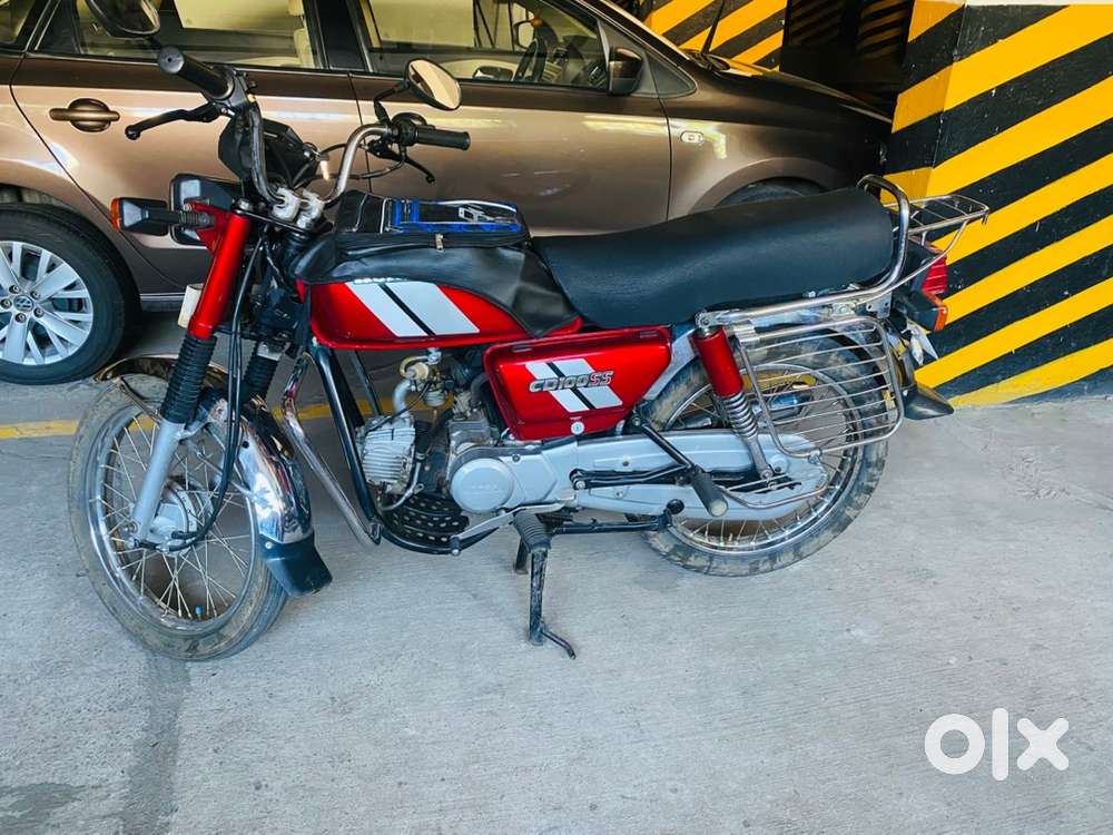 Hero honda CD100ss