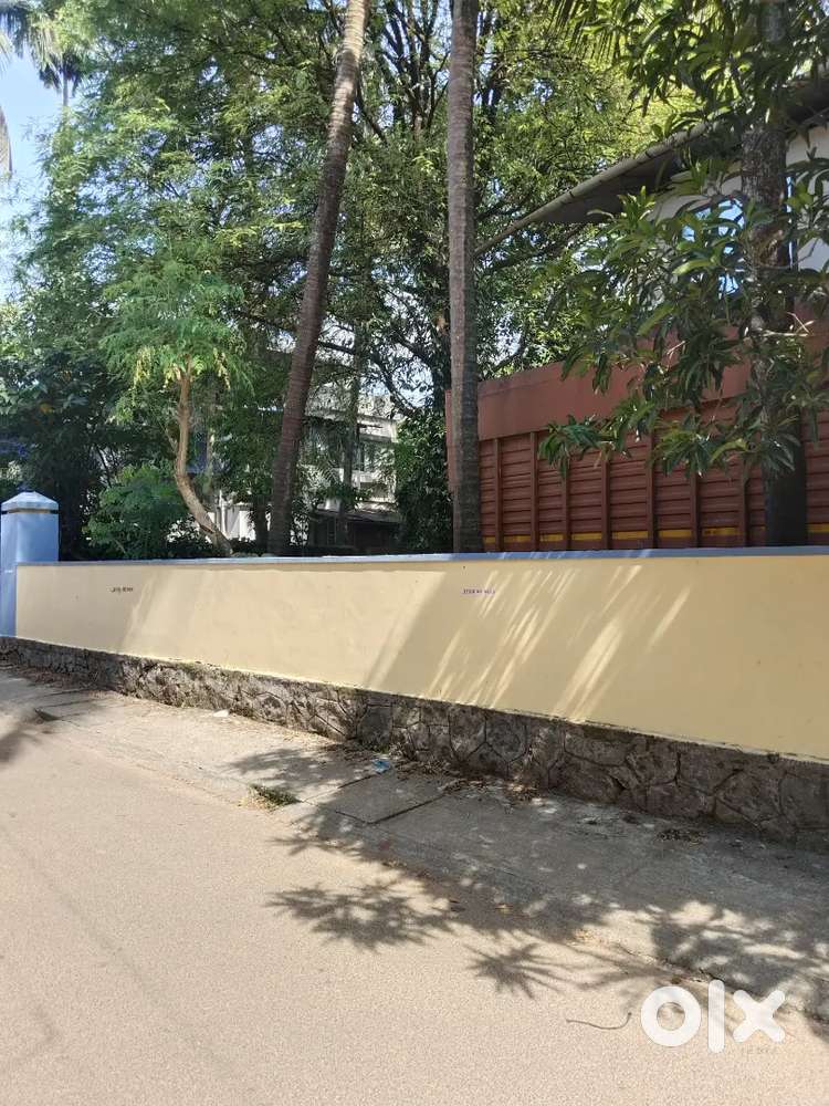 Thrissur kuriachira near 26 cent plot for sale per cent 10.50 lakh