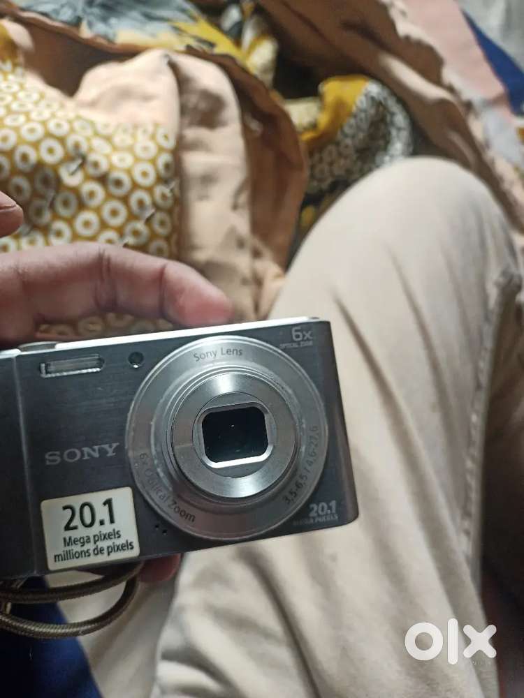 Sony Cyber-shot DSC-W810