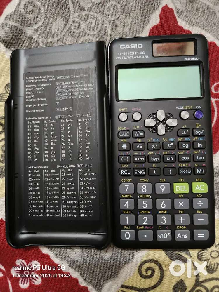 CASIO Scientific calculator fx-991ES PLUS rarely used with box availab
