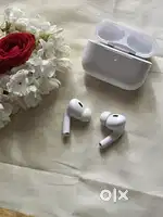 (Read Description) Apple Airpods Pro 2 - Lighting Port Model