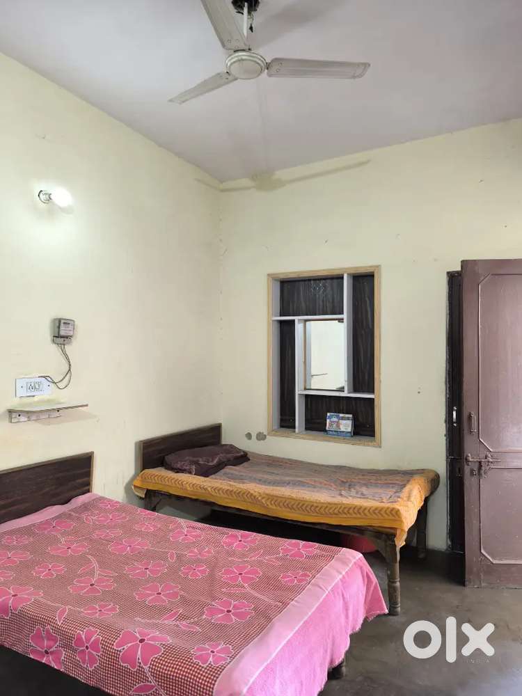 PG for Boys @6000/month with two times meal and all other facilities