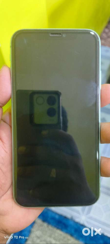 I PHONE 11 64GB 2YEAR MOBILE