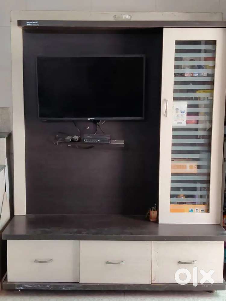 Tv cabinate
