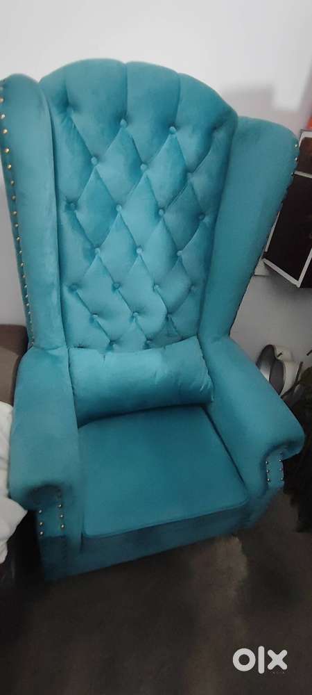 King size single sofa two numbers